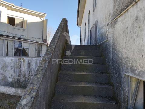 Moradia secular no coração de gondomar