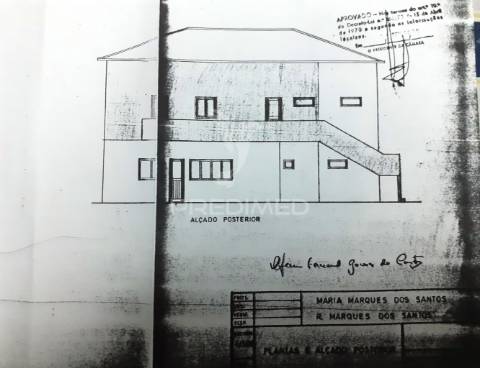 Moradia secular no coração de gondomar