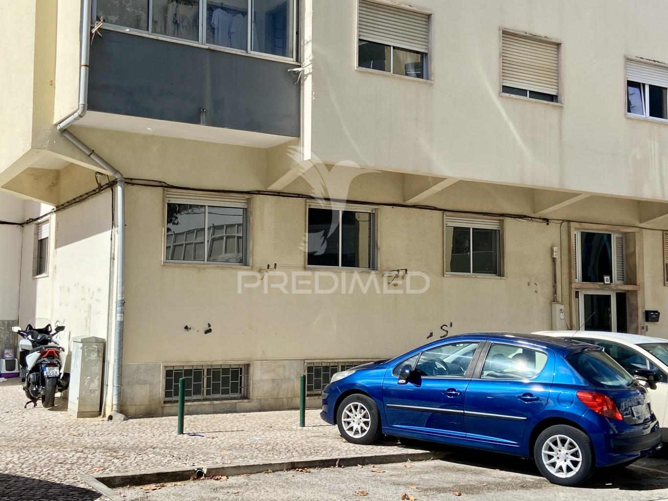T2 para renovação total no fogueteiro, amora.
