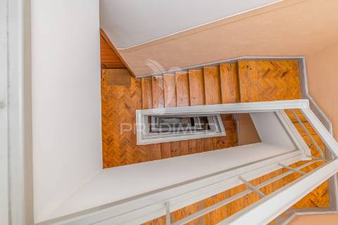 Apartamento t3 em alcântara