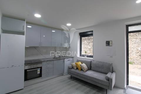 Casa térrea t1 no centro do porto remodelada