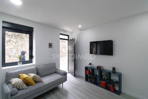 Casa térrea t1 no centro do porto remodelada