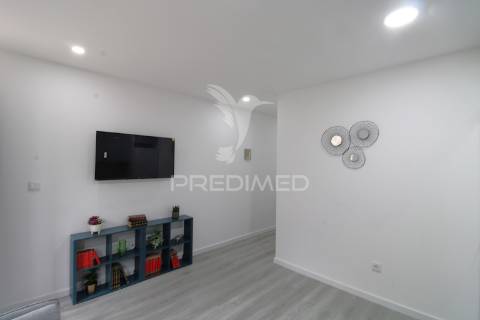 Casa térrea t1 no centro do porto remodelada