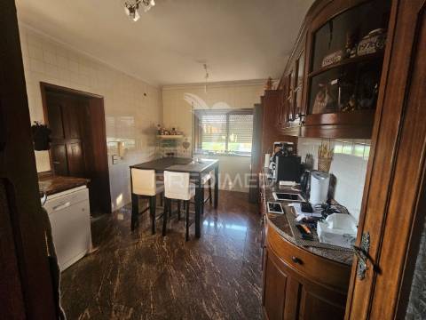 Moradia - proxima do centro