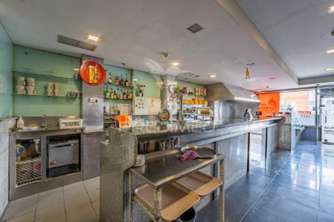 Trespasse restaurante e churrasqueira em vila nova de gaia