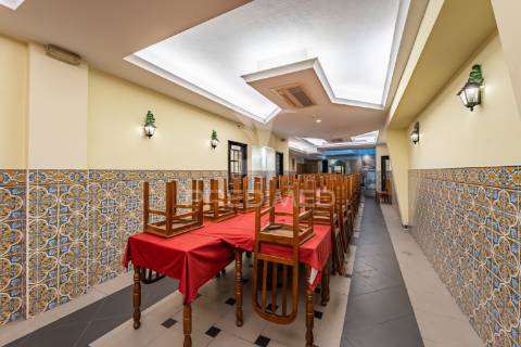 Trespasse restaurante e churrasqueira em vila nova de gaia