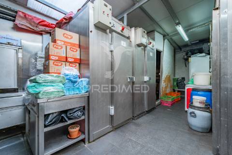 Trespasse restaurante e churrasqueira em vila nova de gaia