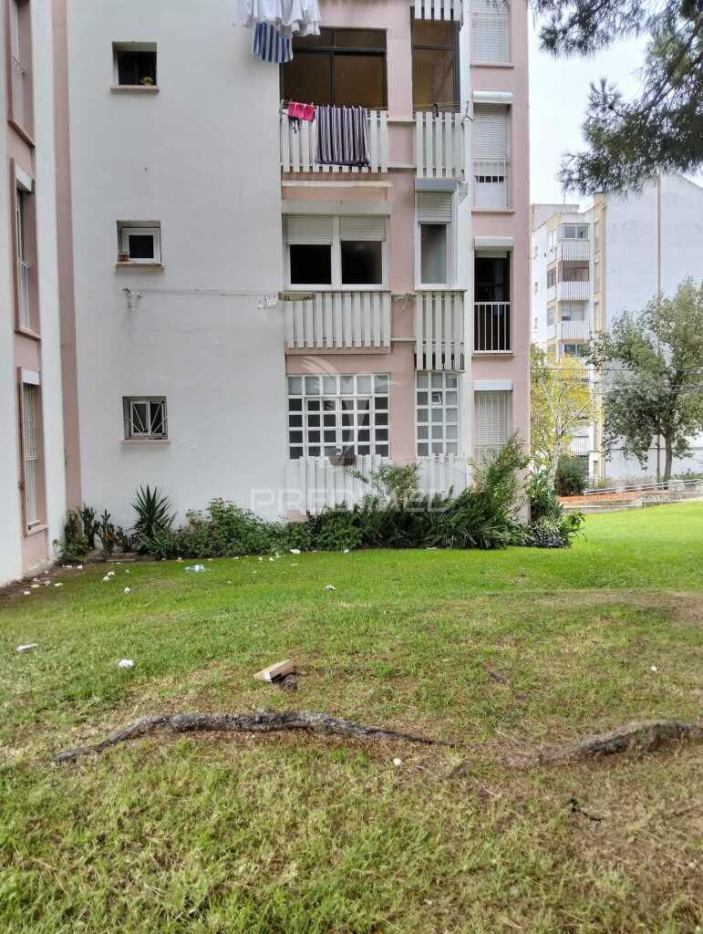 Apartamento t2 - com elevador no vale da amoreira