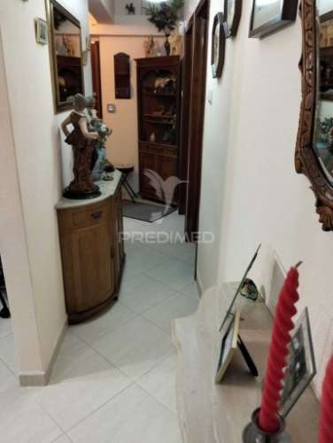 Apartamento t2 - com elevador no vale da amoreira