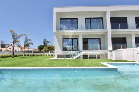 Moradia t3+1, charneca de caparica