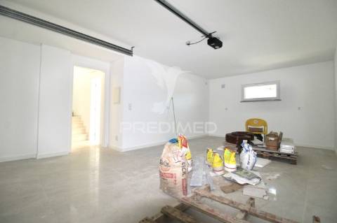 Moradia t3+1, charneca de caparica