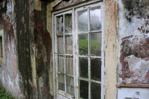 ? moradia para recuperar – freguesia do posto santo, angra do heroísmo