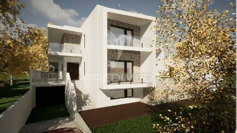 Magnífico terreno com projeto aprovado para construção de edifício de turismo de habitação