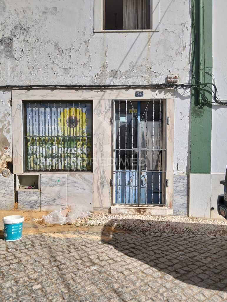 Loja comercial - 90,40 m2 no centro de vila viçosa