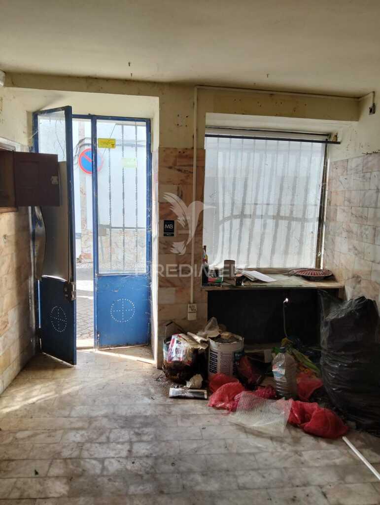 Loja comercial - 90,40 m2 no centro de vila viçosa