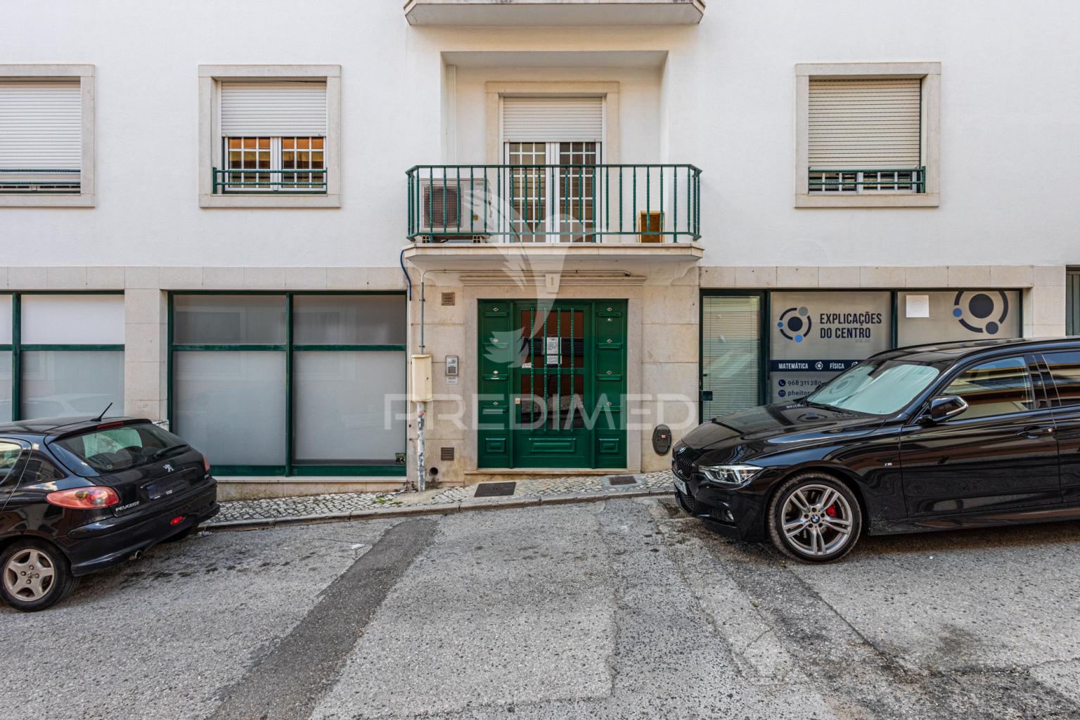 Apartamento de 3 assoalhadas e terraço em excelente localização!