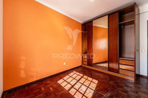 Apartamento de 3 assoalhadas e terraço em excelente localização!