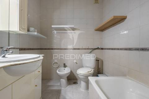 Apartamento de 3 assoalhadas e terraço em excelente localização!