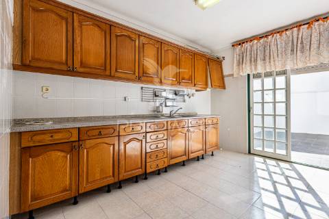 Apartamento de 3 assoalhadas e terraço em excelente localização!