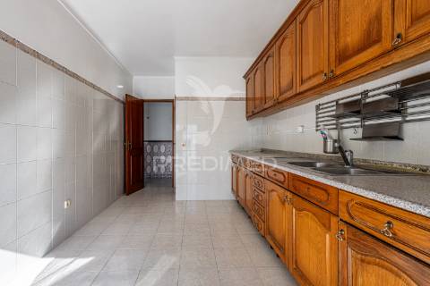 Apartamento de 3 assoalhadas e terraço em excelente localização!