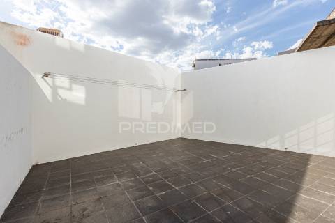 Apartamento de 3 assoalhadas e terraço em excelente localização!