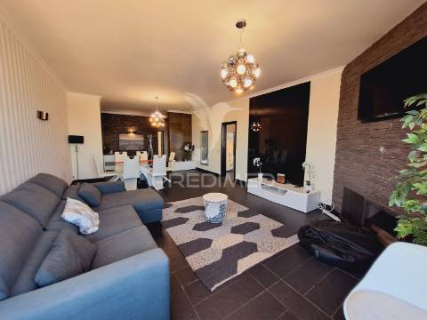 Apartamento t4 de luxo em portimão para arrendamento anual