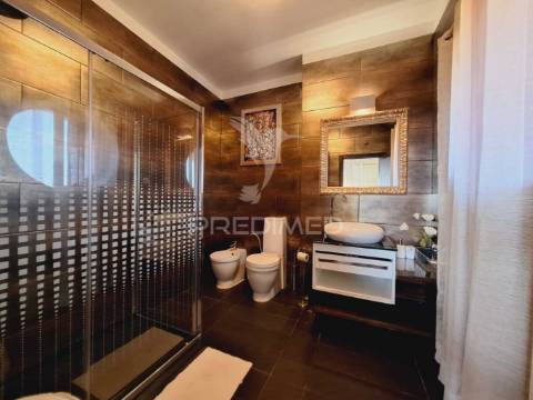 Apartamento t4 de luxo em portimão para arrendamento anual