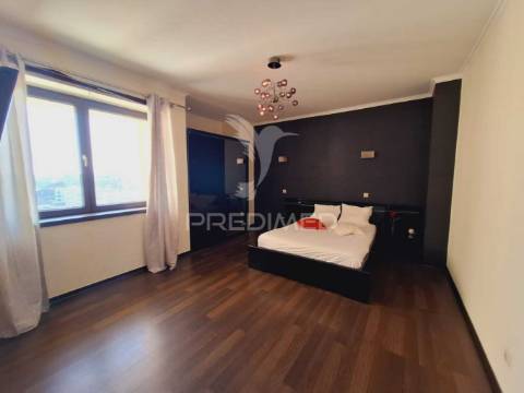 Apartamento t4 de luxo em portimão para arrendamento anual