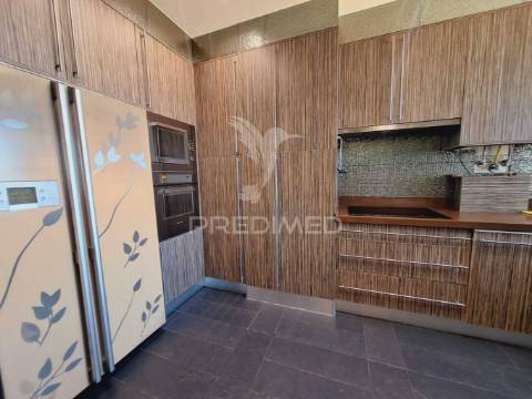 Apartamento t4 de luxo em portimão para arrendamento anual