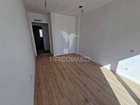 Moradia térrea isolada t4