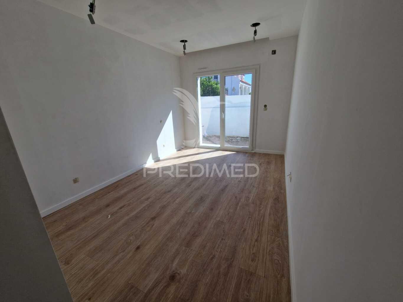 Moradia térrea isolada t4