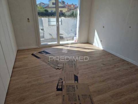 Moradia térrea isolada t4