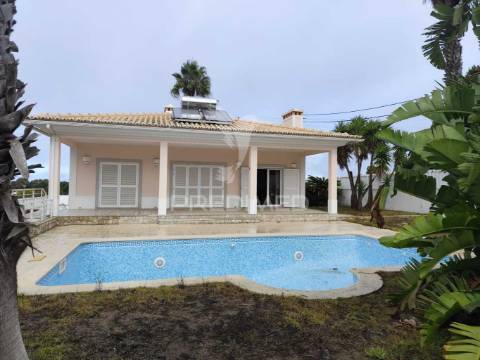 Moradia isolada - sesimbra