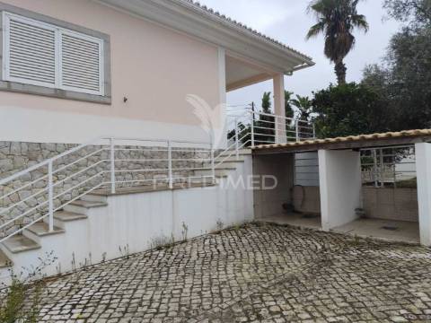 Moradia isolada - sesimbra