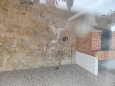 Moradia isolada - sesimbra