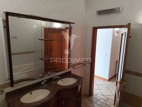 Moradia isolada - sesimbra