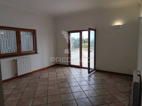 Moradia isolada - sesimbra