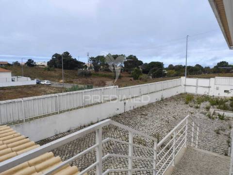 Moradia isolada - sesimbra