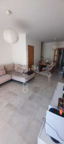 Moradia t2 com jardim, piscina e garagem em albufeira