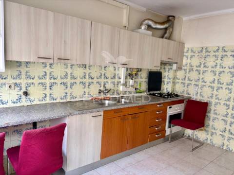 Apartamento t3 no carregado