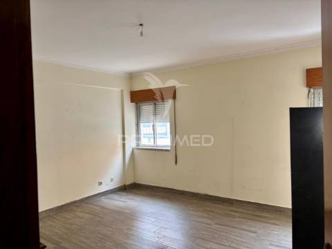 Apartamento t3 no carregado