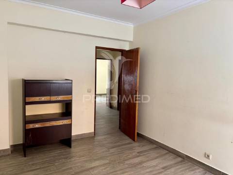 Apartamento t3 no carregado