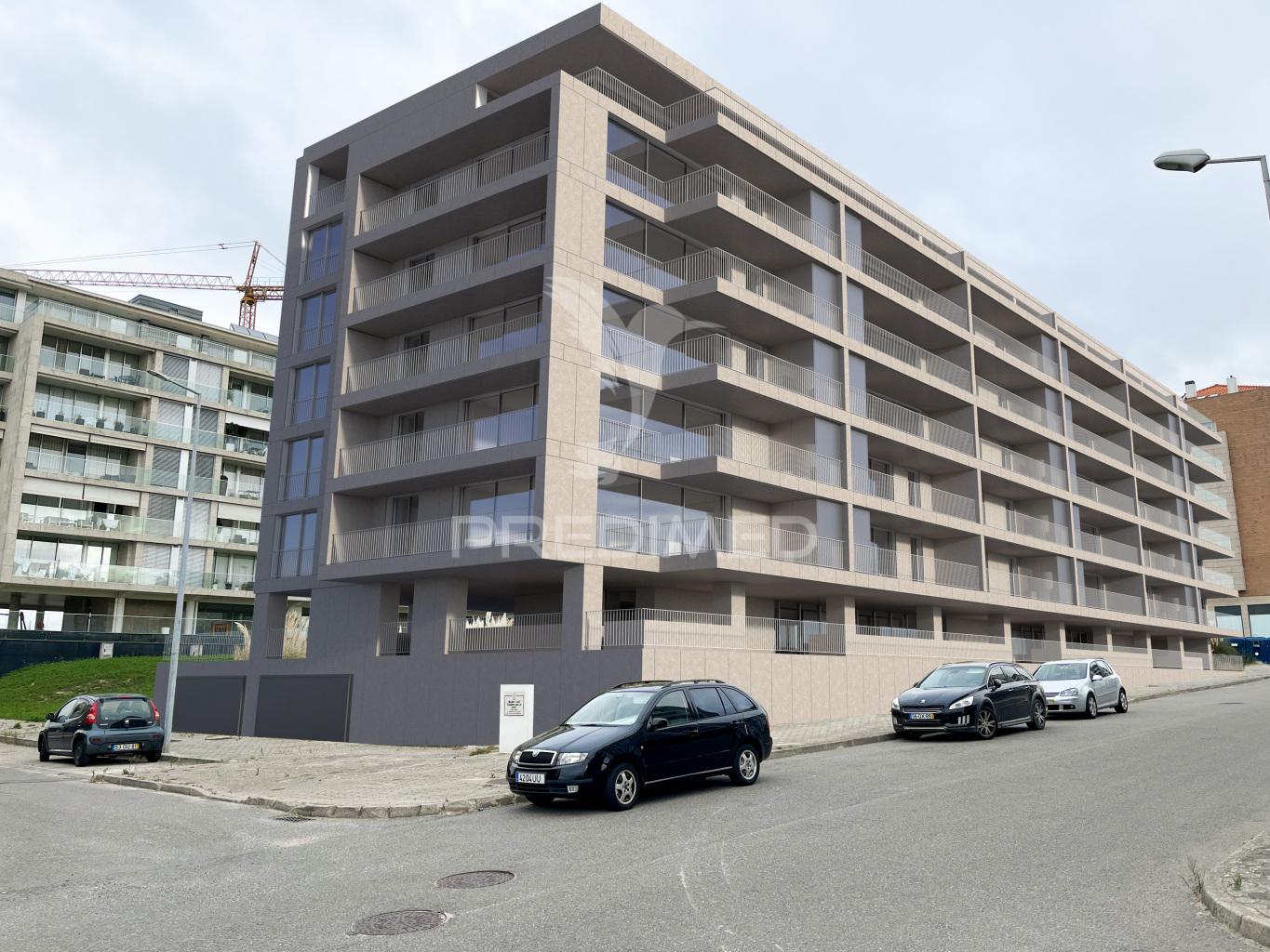 Apartamento t2 com suite, varanda e 2 garagens – barrocas, aveiro