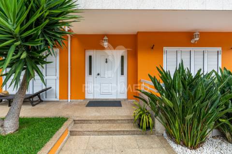 ? moradia t4 exclusiva em espinho, braga – luxo, conforto e vistas deslumbrantes!