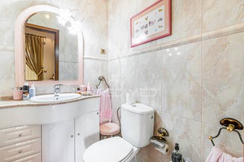 ? moradia t4 exclusiva em espinho, braga – luxo, conforto e vistas deslumbrantes!