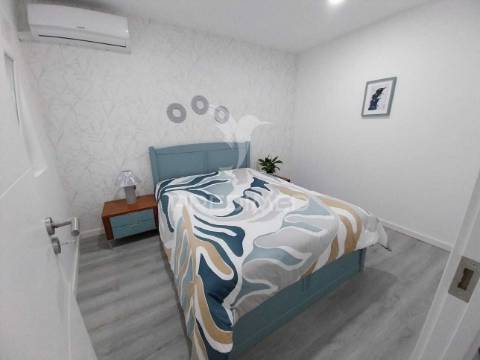 Moradia t1 renovada – centro do porto (junto à rua santa catarina)