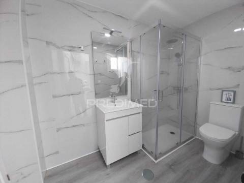 Moradia t1 renovada – centro do porto (junto à rua santa catarina)