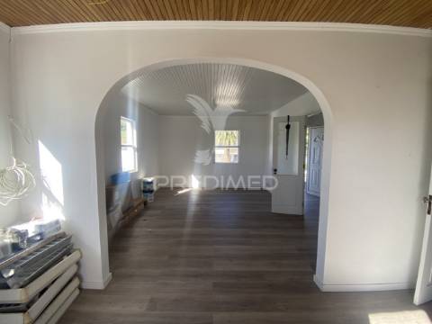 Moradia t3 com terreno e potencial de rentabilidade