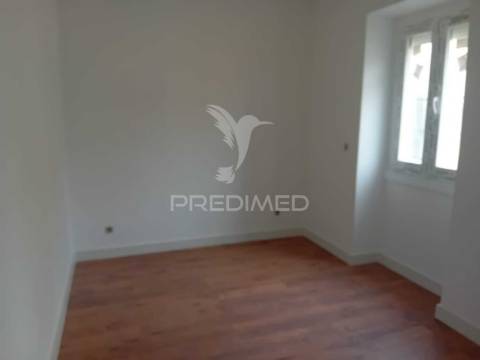 Apartamento t2 amadora venda nova remodelado