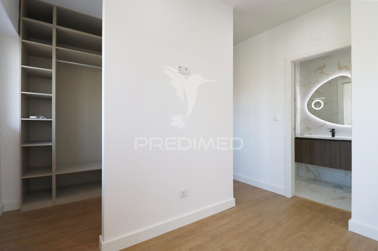 Apartamento t2 amadora venda nova recuperada